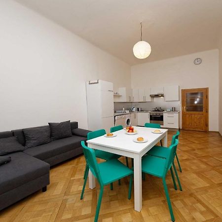 Apartment Manesova 4 Praga Exterior foto